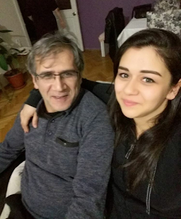 Artık ayrılığına kendimi alıştırarak avunmağa çalışsam yeridir