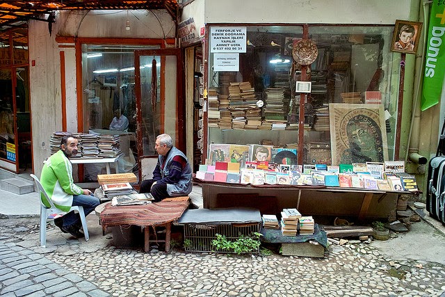 Düşüncenin Kalbi Kitabevleri