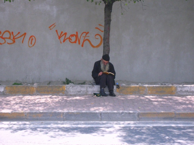 Gırnataya On İki Kandil