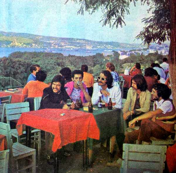 Yırtılan Kâğıt Gibi On Yıl
