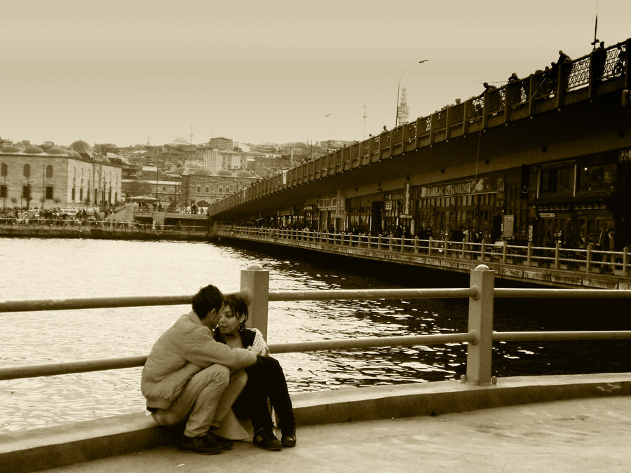 Sevdiği Olmalı İnsanın