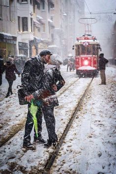 istanbul-bana-bir-siir-soyle