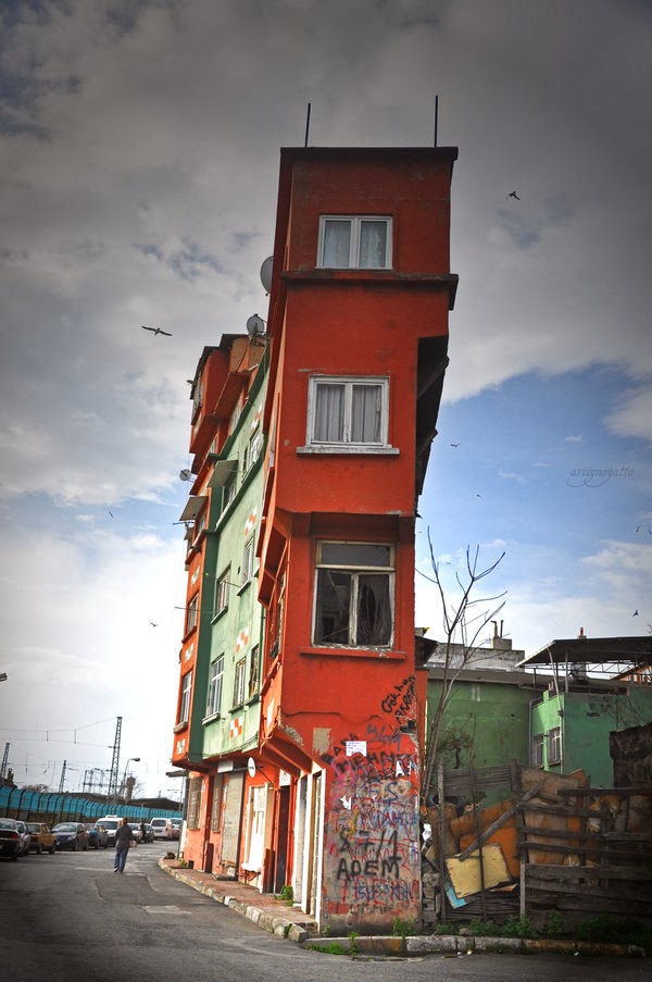Kırık Mozaik