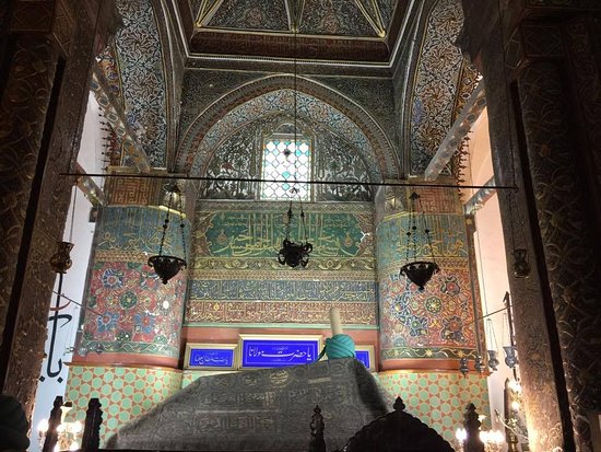MEVLÂNÂ’NIN DÜŞÜNCESİNDE KADIN