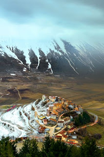 Büyük, çok büyük acısı aşkın