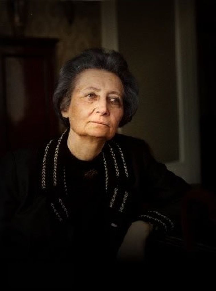 Yapan Hak. Başka fâil mevcut değil. O, Hakk'ın emrinde bir vâsıtadan ibâret.