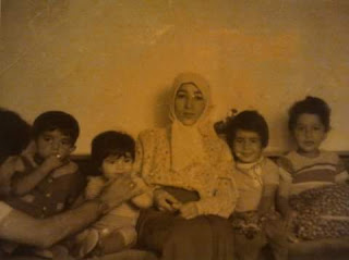 Küçükken babam bana masallar anlatırdı. Birgün bana masalın sonunun nasıl olmasını istediğimi sordu